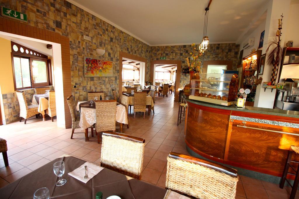 Villaggio Club Degli Ulivi Vieste Esterno foto