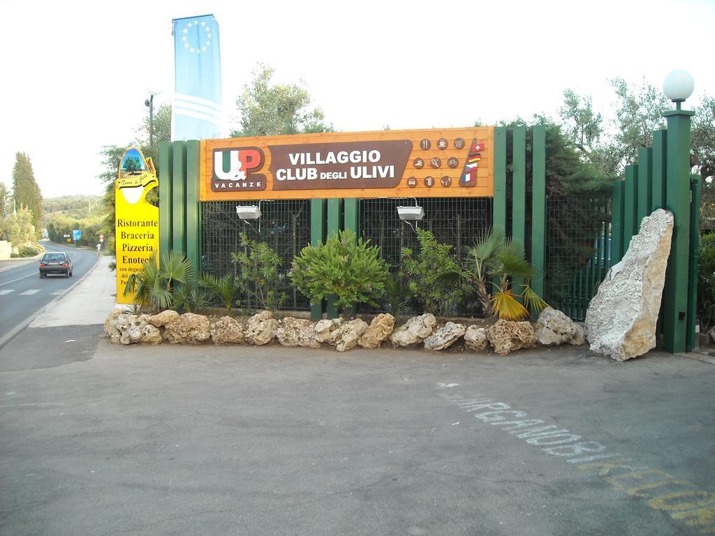 Villaggio Club Degli Ulivi Vieste Esterno foto