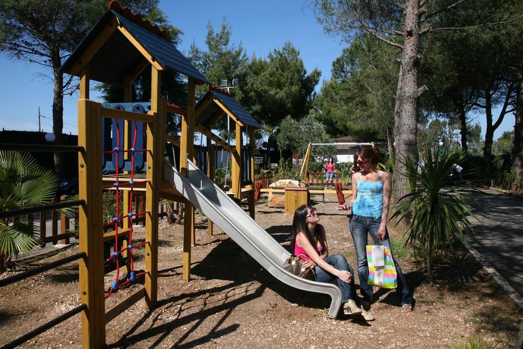 Villaggio Club Degli Ulivi Vieste Esterno foto