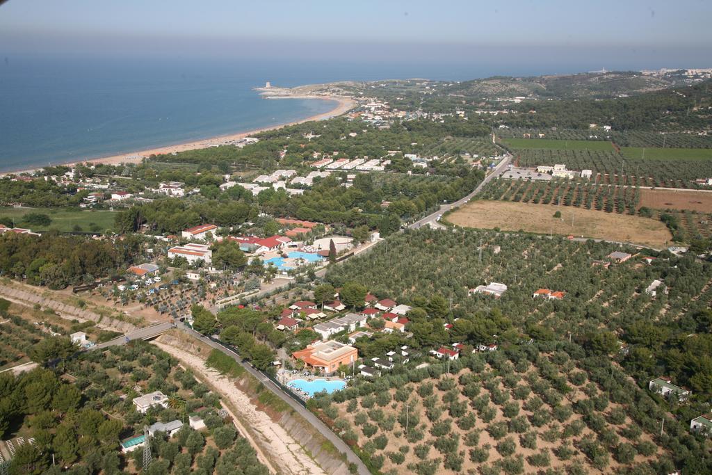 Villaggio Club Degli Ulivi Vieste Esterno foto